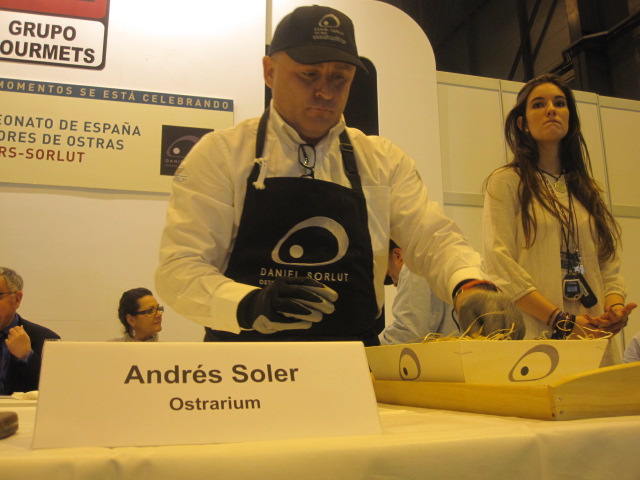 Andrés Soler seleccionado para el próximo Campeonato de España de Abridores de Ostras en el Salón de Gourmets